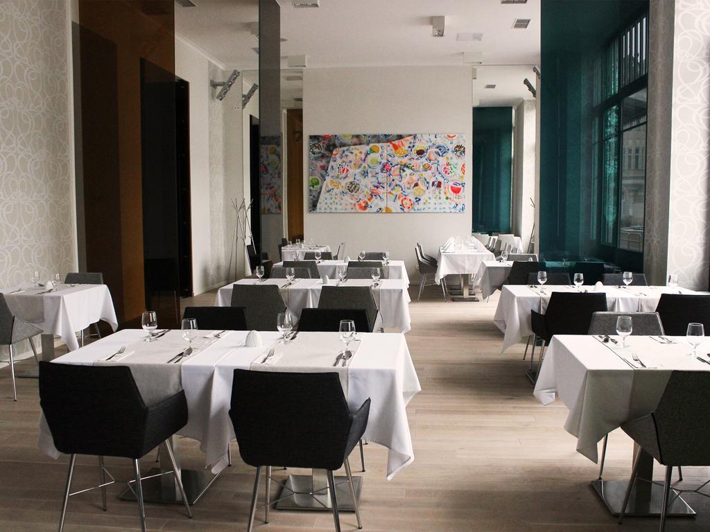 Hotel Lev Levice Ngoại thất bức ảnh