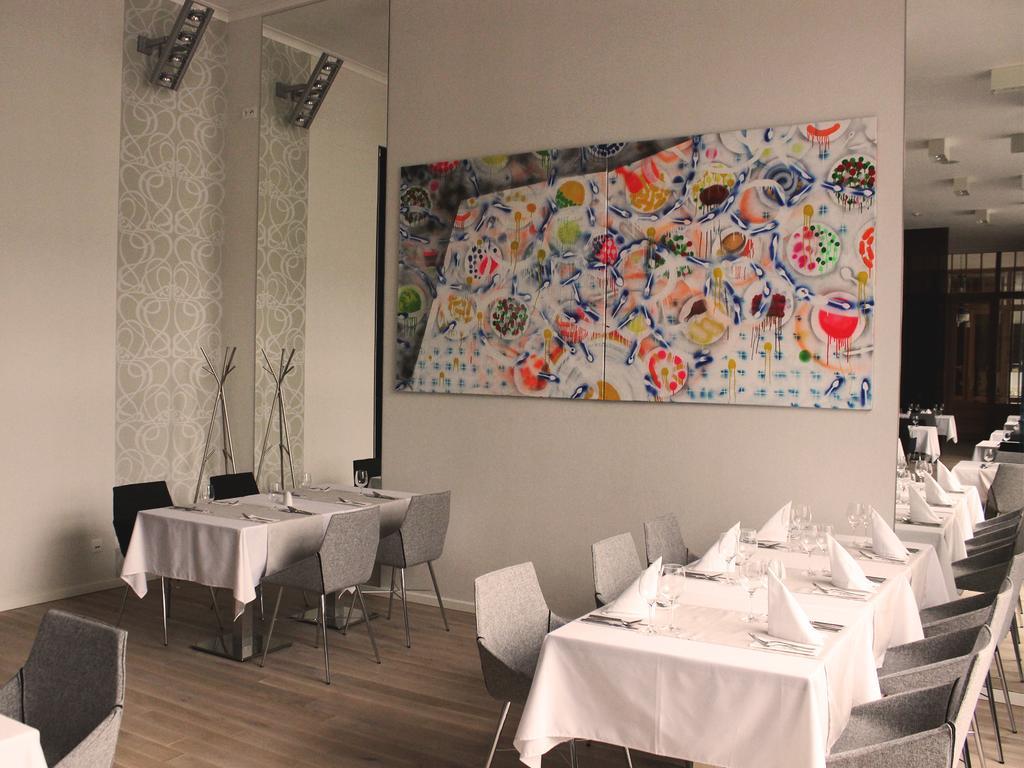 Hotel Lev Levice Ngoại thất bức ảnh